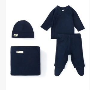 Monica + Andy Navy Four-Piece Organic Cotton Cuddle Box Set - Preemie
